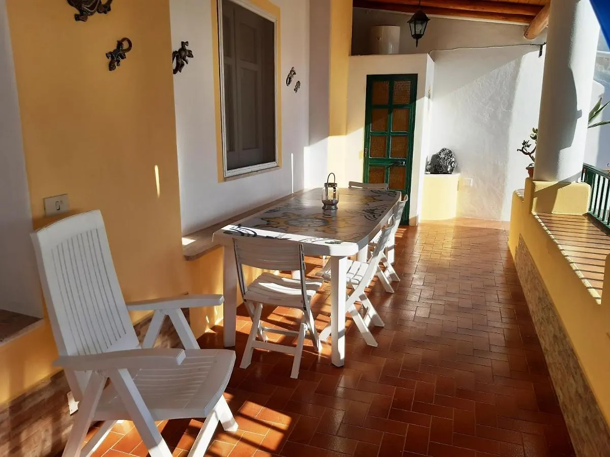 Casa Marinella Villa Lipari  Holiday home Lipari (Isola Lipari)